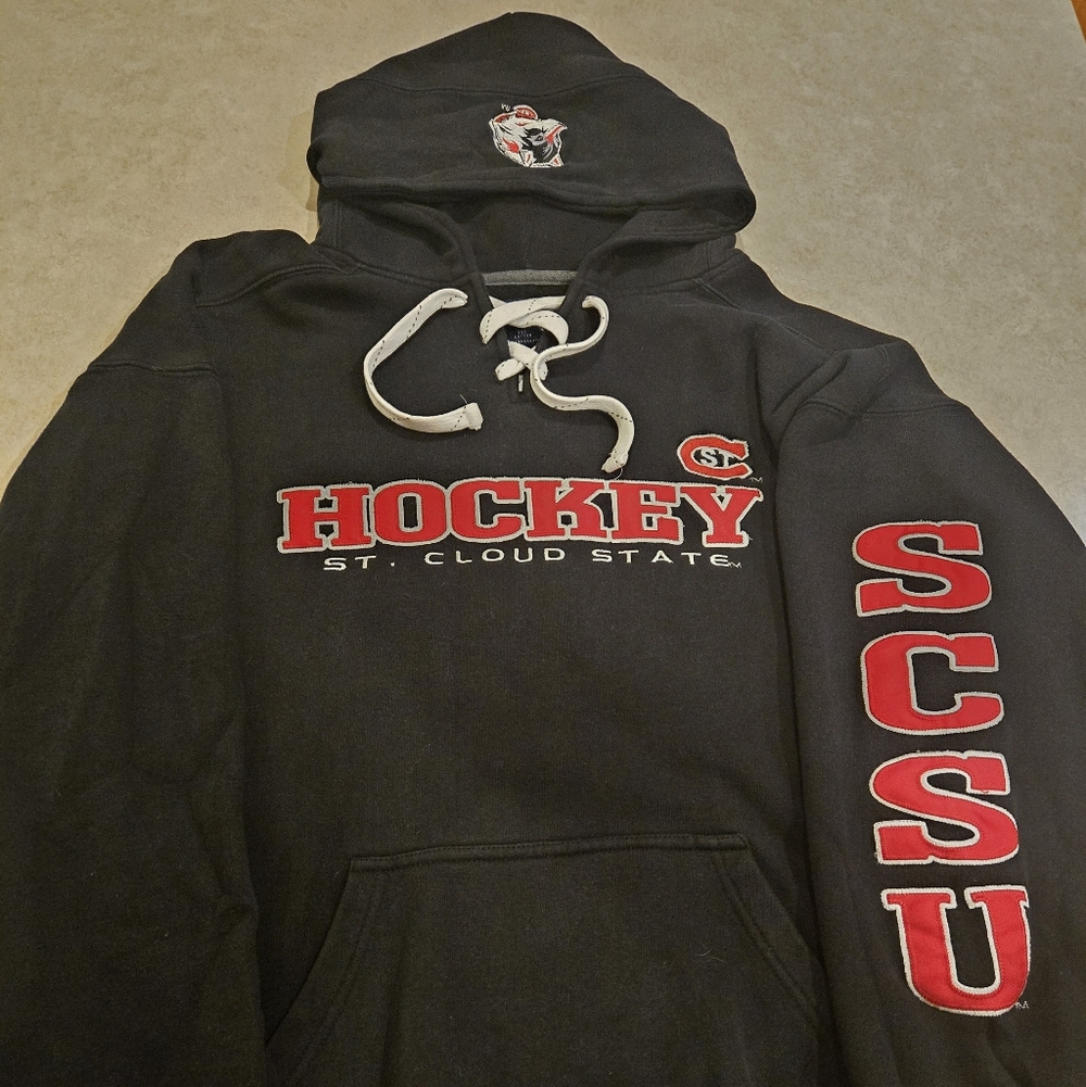 SCSU Hockey. Black and Red Men's Hoodie. Size XL.